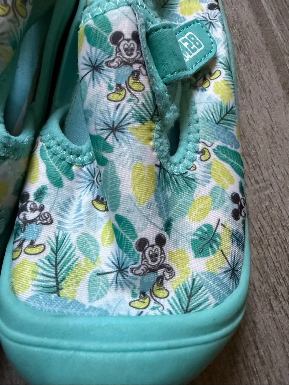 Turquoise Kids Mickey Water Shoes Size 11/12
